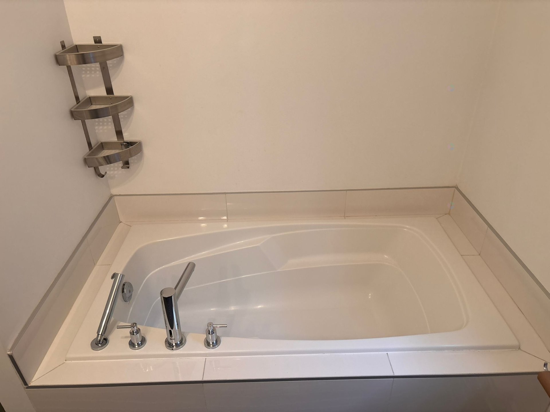 









1144


Rue St-Edouard

,
Longueuil (Le Vieux-Longueuil),




QC
J4K1T1

