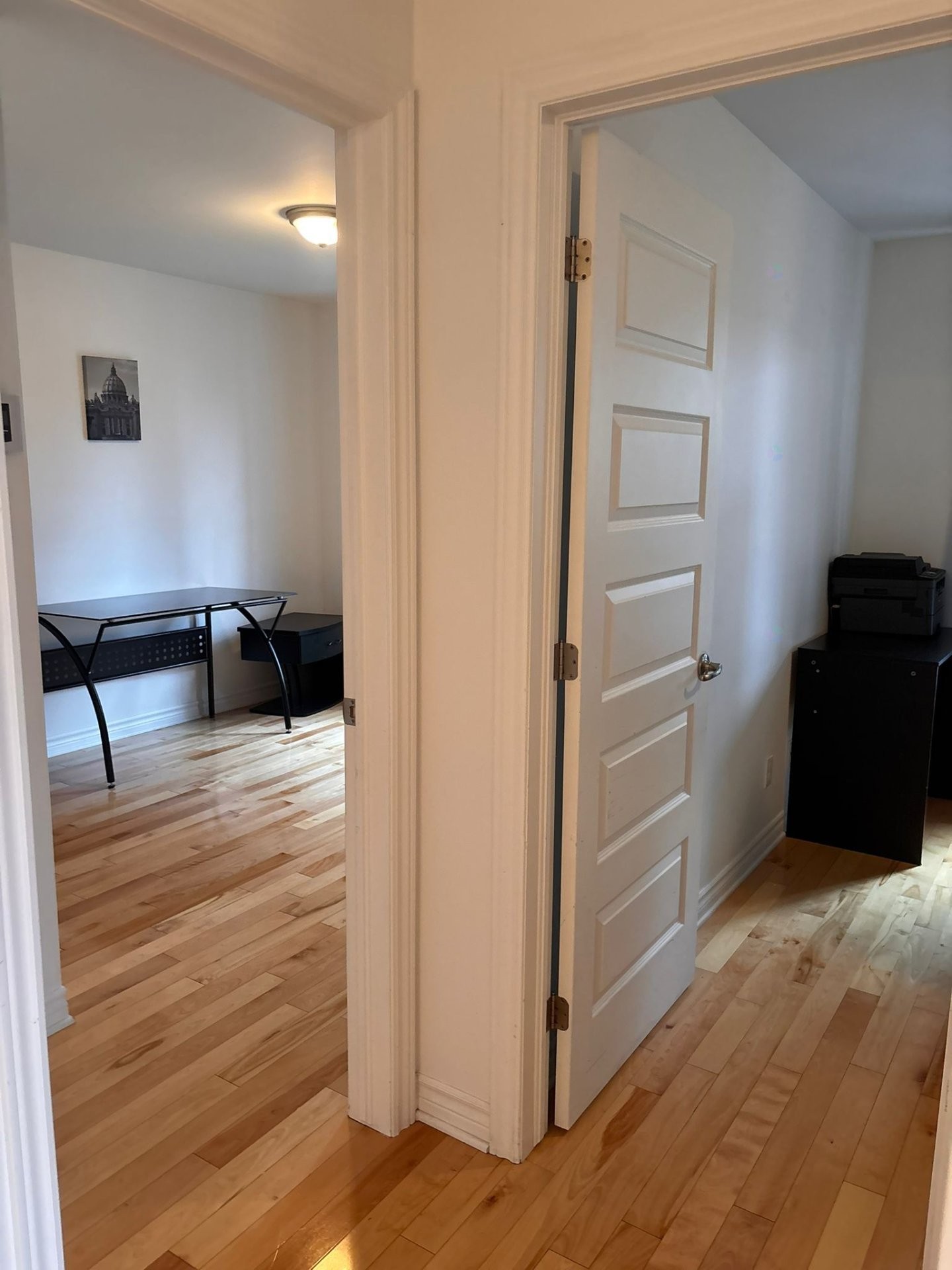 









1144


Rue St-Edouard

,
Longueuil (Le Vieux-Longueuil),




QC
J4K1T1

