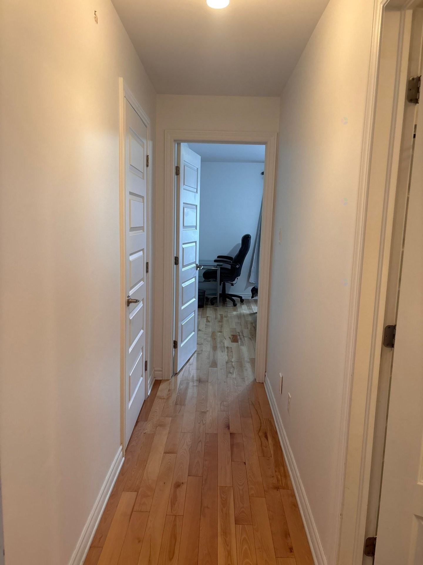 









1144


Rue St-Edouard

,
Longueuil (Le Vieux-Longueuil),




QC
J4K1T1

