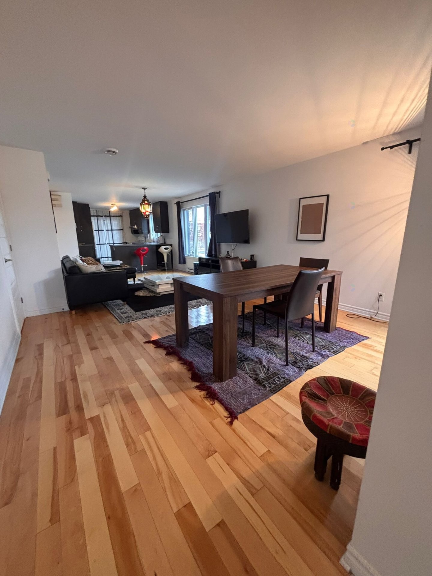 









1144


Rue St-Edouard

,
Longueuil (Le Vieux-Longueuil),




QC
J4K1T1

