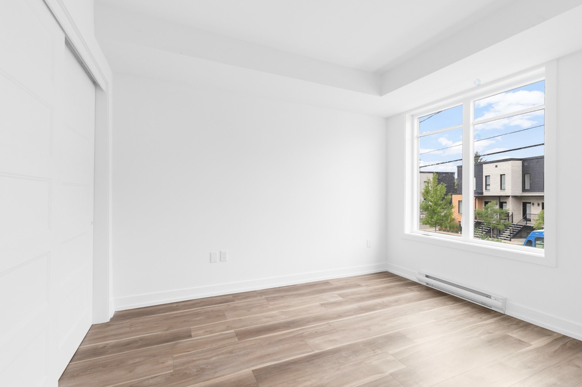 









140


Boul. St-Elzear O.

, 102,
Laval (Vimont),




QC
H7M1E3

