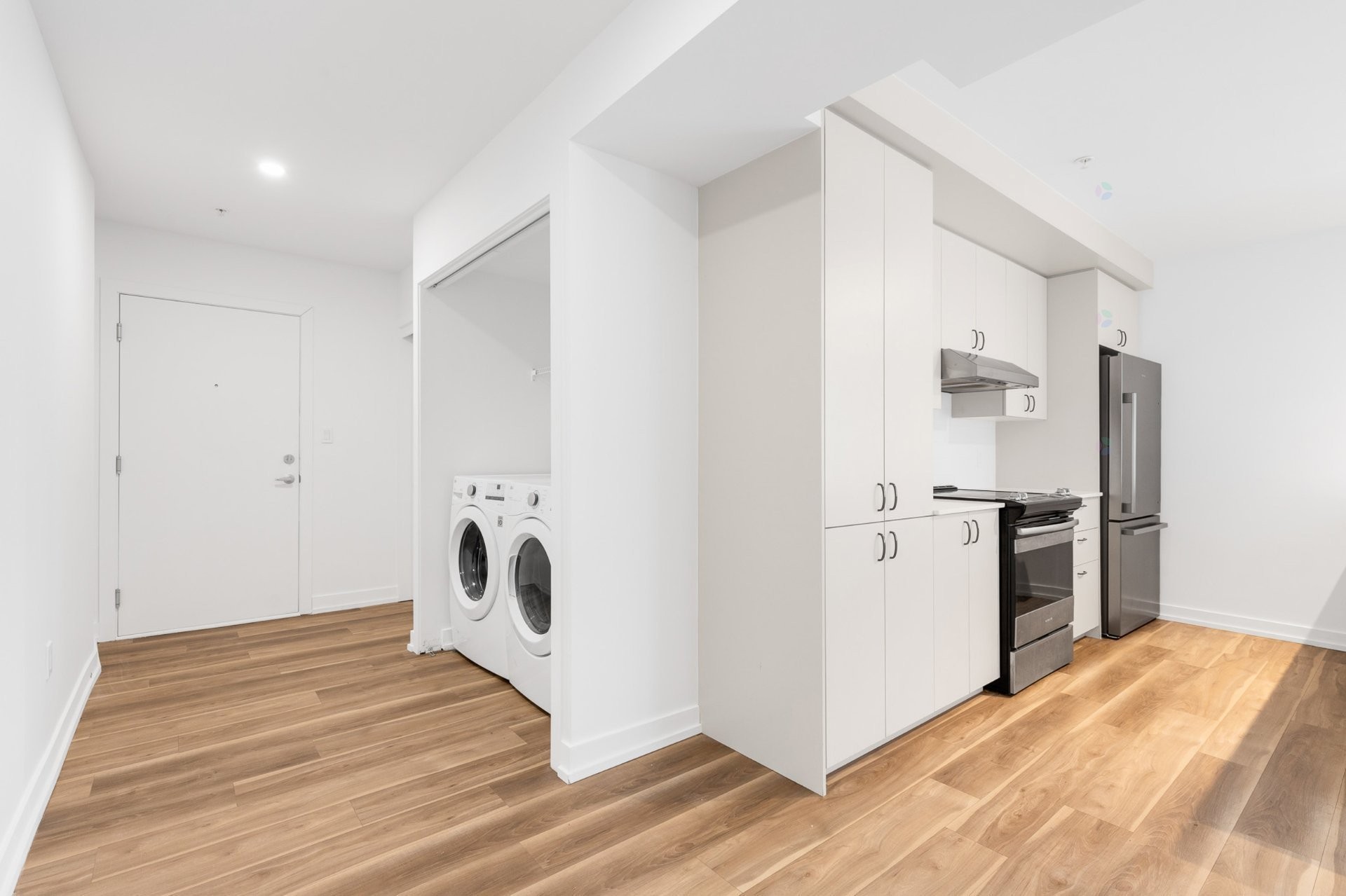 









140


Boul. St-Elzear O.

, 102,
Laval (Vimont),




QC
H7M1E3

