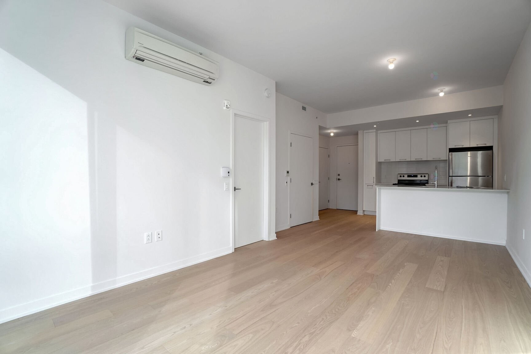 









1485


Rue des Bassins

, 833,
Montréal (Le Sud-Ouest),




QC
H3C1B7

