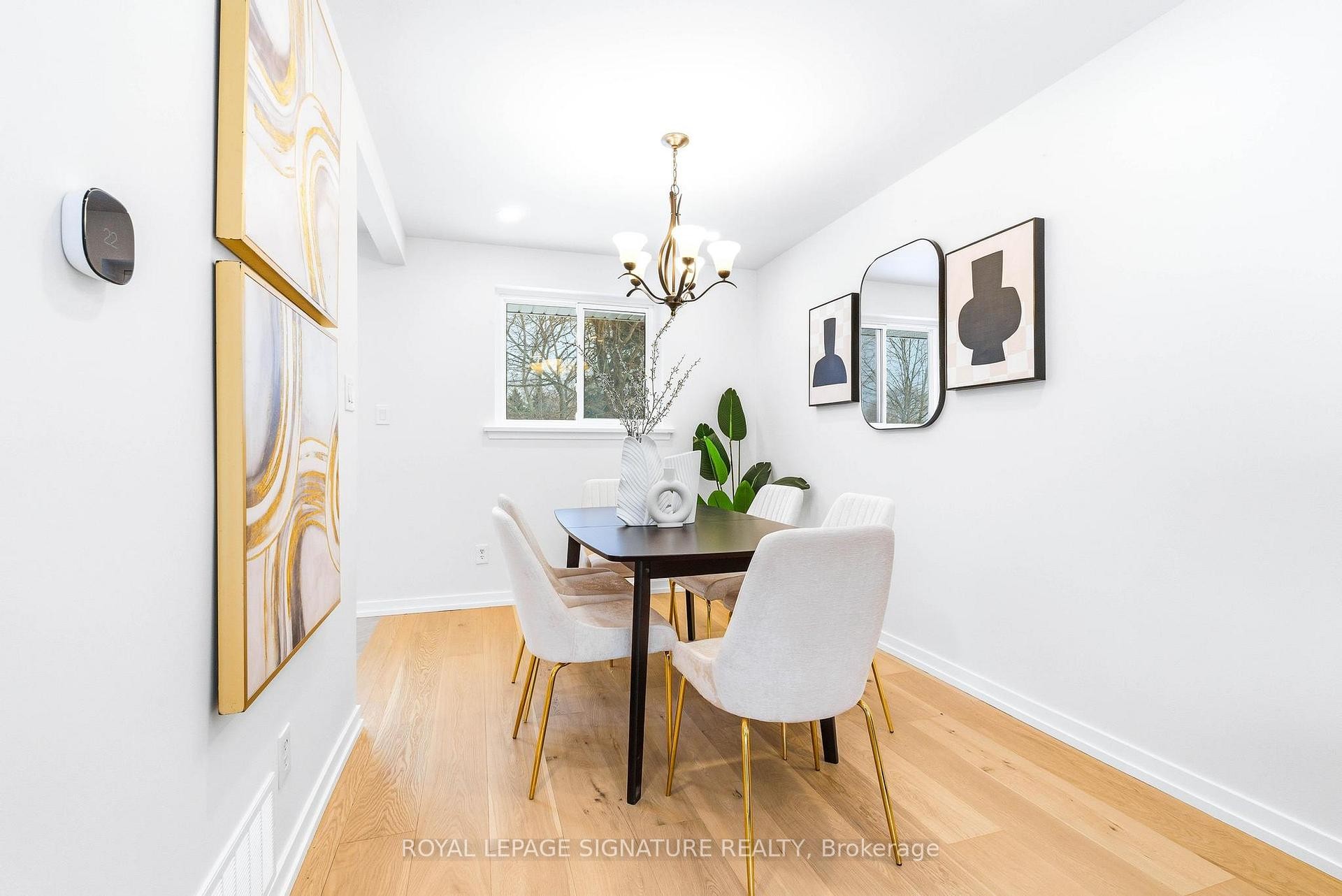 









1271


Canford

Crescent,
Mississauga,




ON
L5J 3M9

