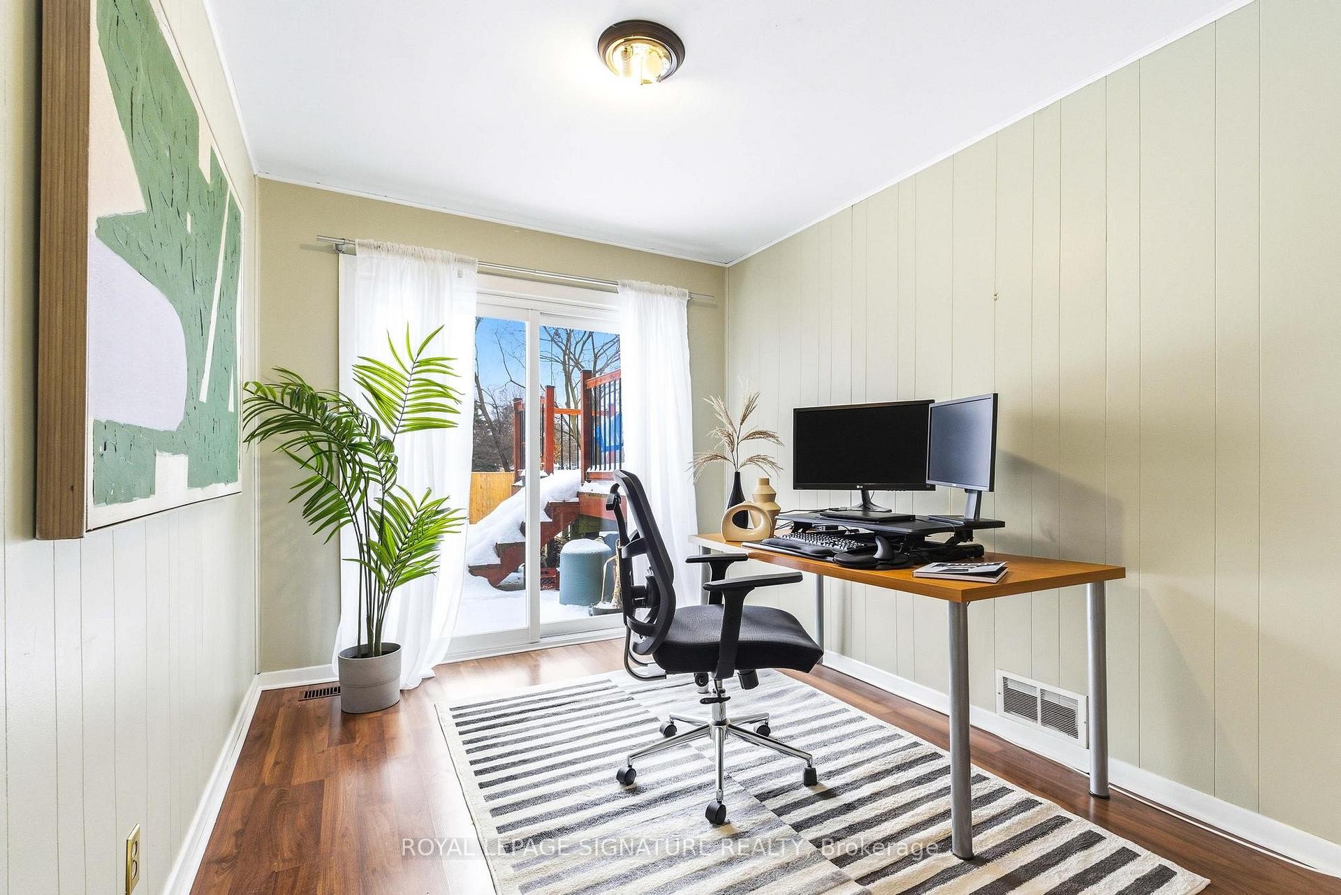 









1271


Canford

Crescent,
Mississauga,




ON
L5J 3M9

