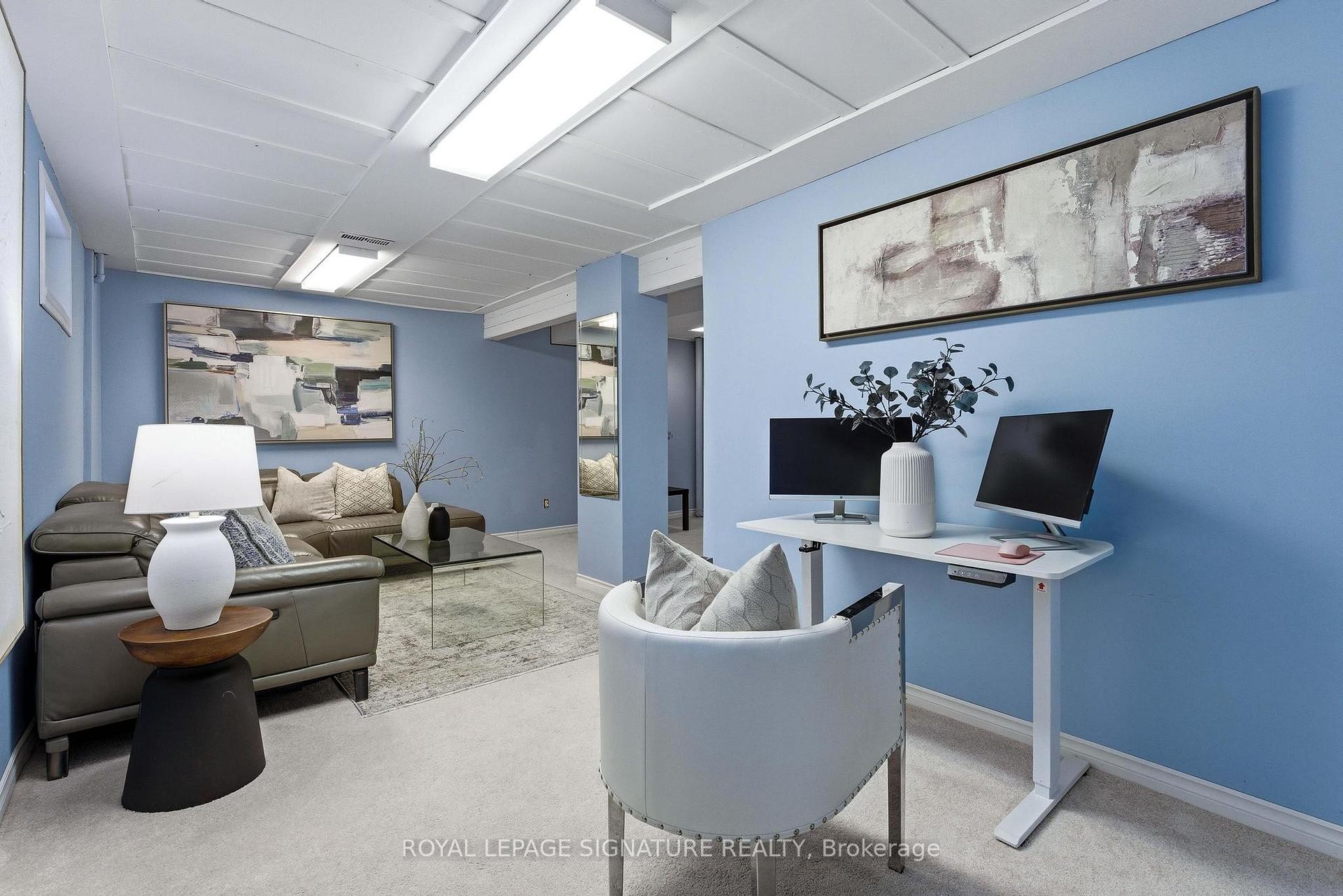 









1271


Canford

Crescent,
Mississauga,




ON
L5J 3M9

