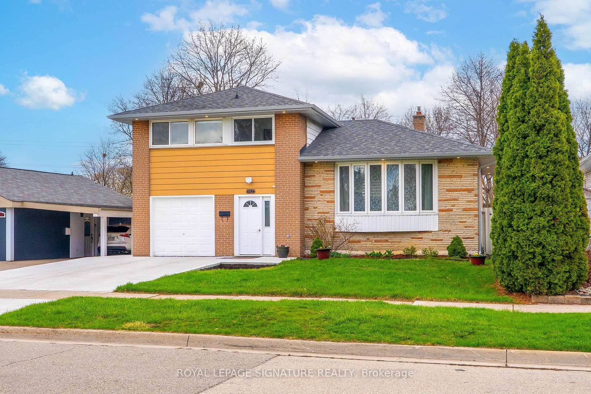 









1271


Canford

Crescent,
Mississauga,




ON
L5J 3M9

