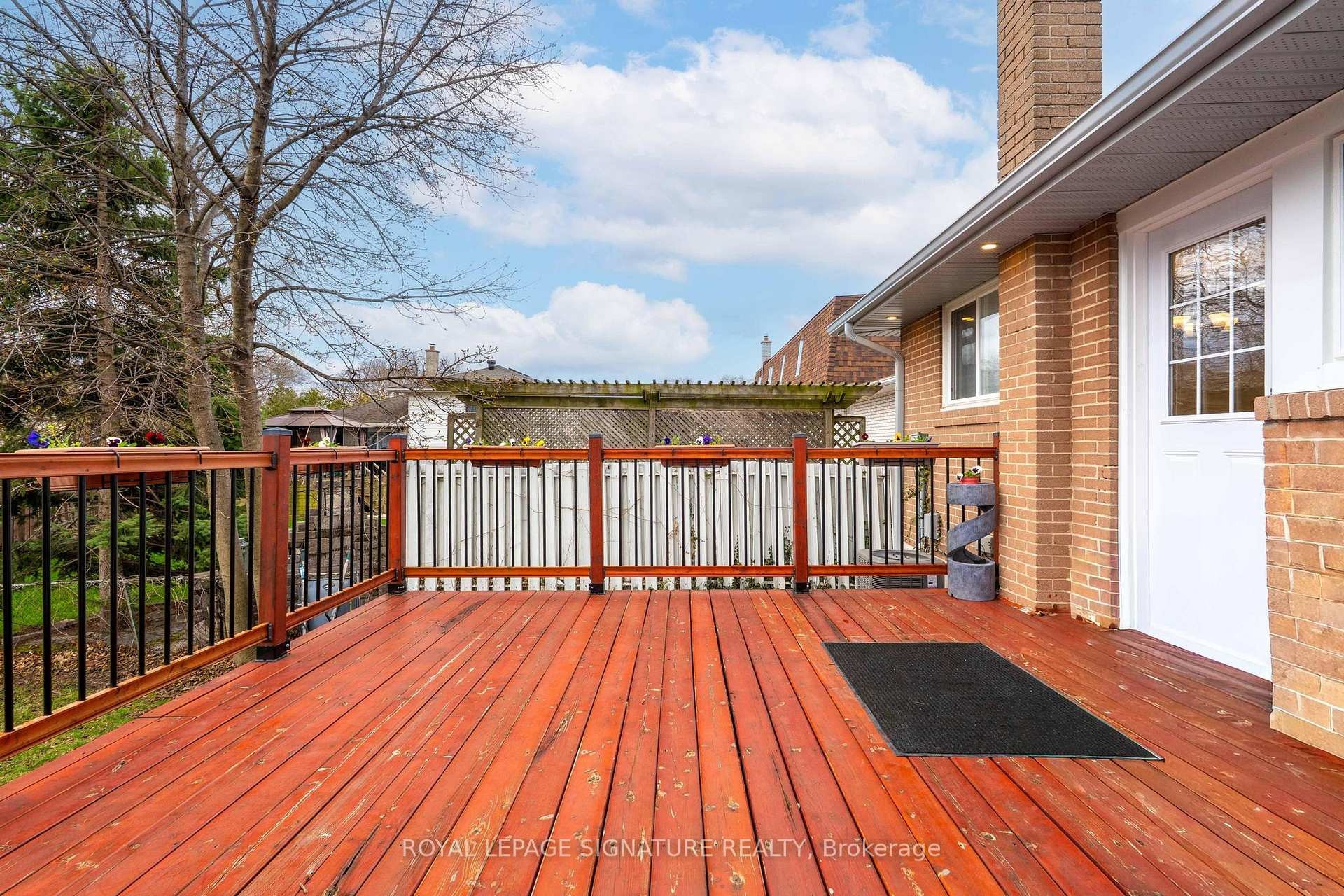 









1271


Canford

Crescent,
Mississauga,




ON
L5J 3M9

