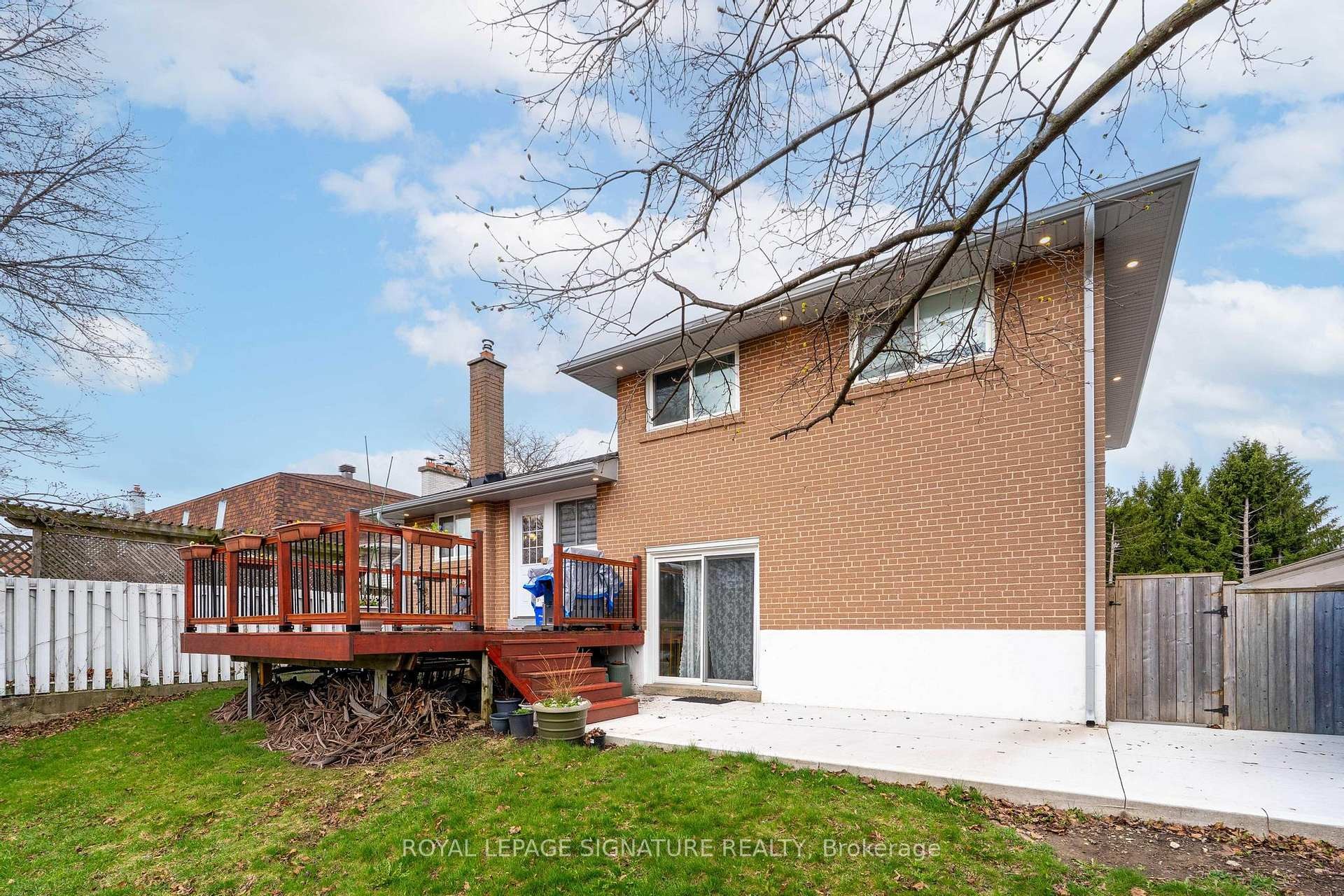 









1271


Canford

Crescent,
Mississauga,




ON
L5J 3M9

