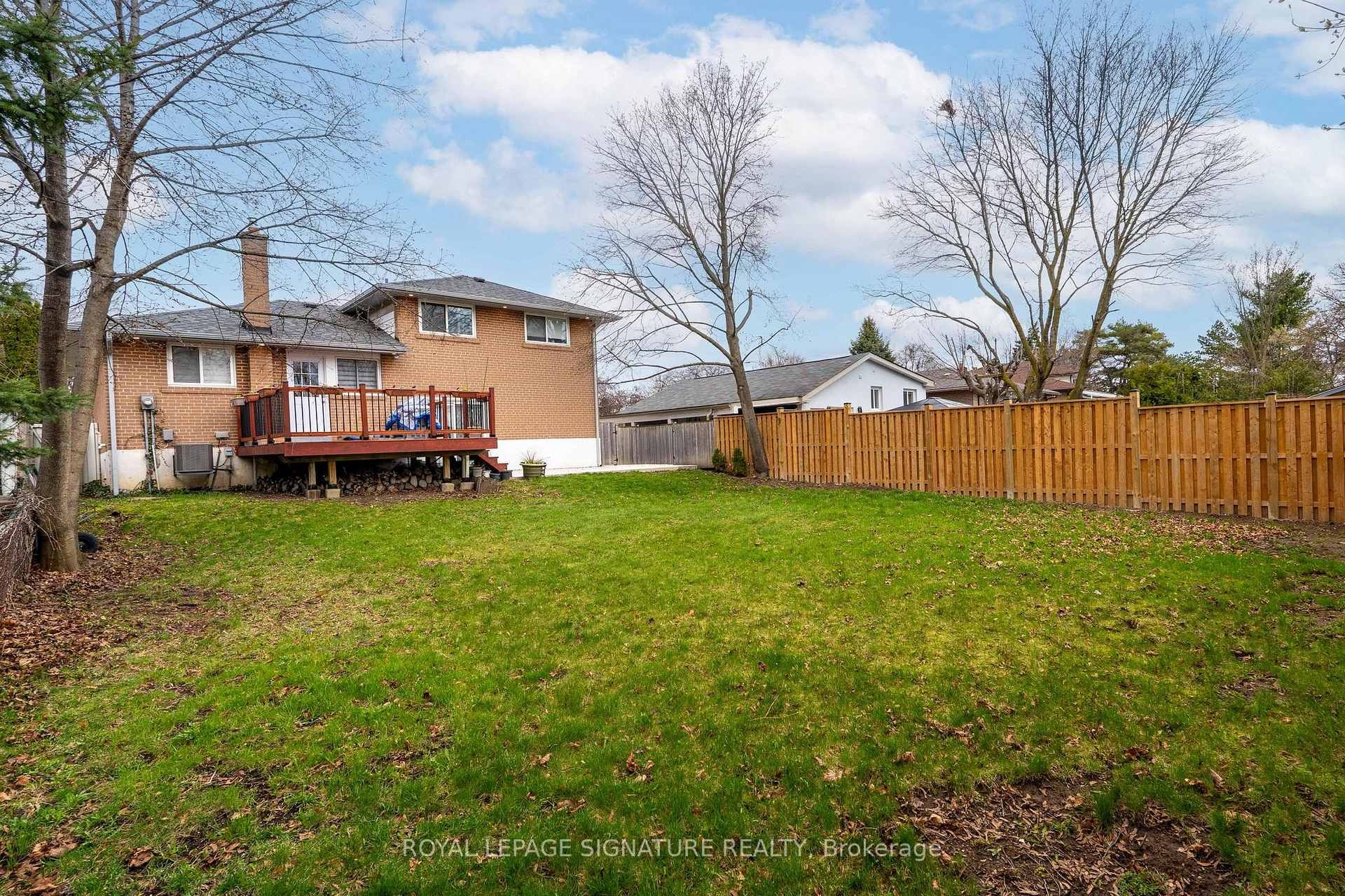









1271


Canford

Crescent,
Mississauga,




ON
L5J 3M9


