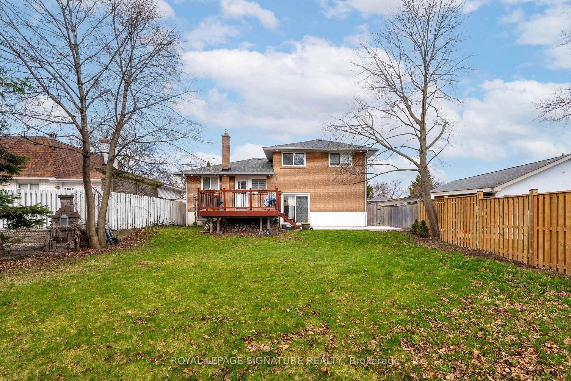 









1271


Canford

Crescent,
Mississauga,




ON
L5J 3M9

