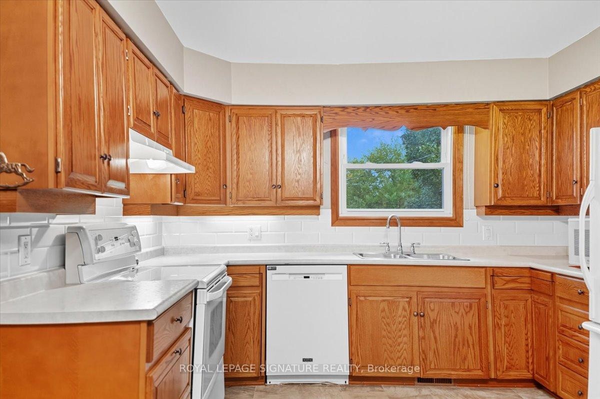 









268


Cameron

Street,
Goderich,




ON
N7A 3L3

