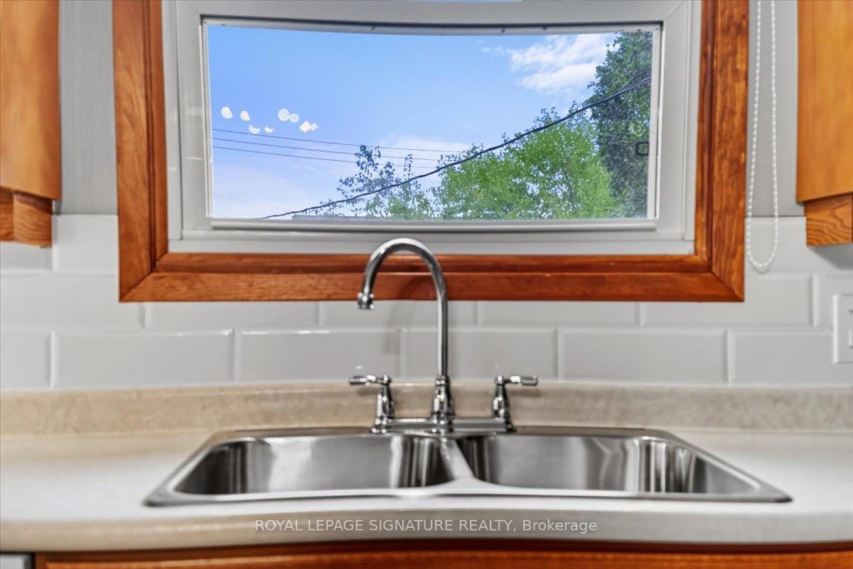 









268


Cameron

Street,
Goderich,




ON
N7A 3L3

