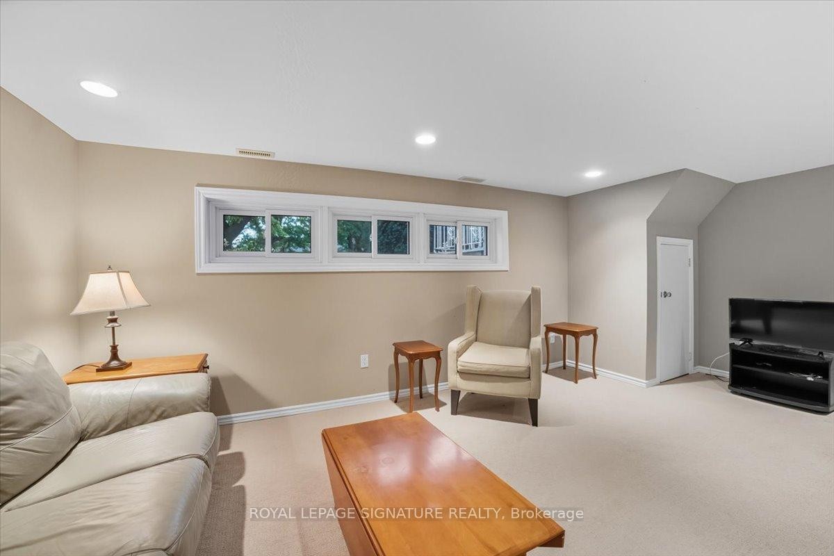 









268


Cameron

Street,
Goderich,




ON
N7A 3L3

