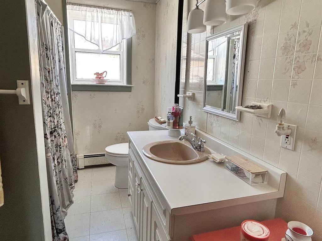 












2041 Strathlorne-Scotsville Road

,
North Ainslie,




NS
B0E 3M0

