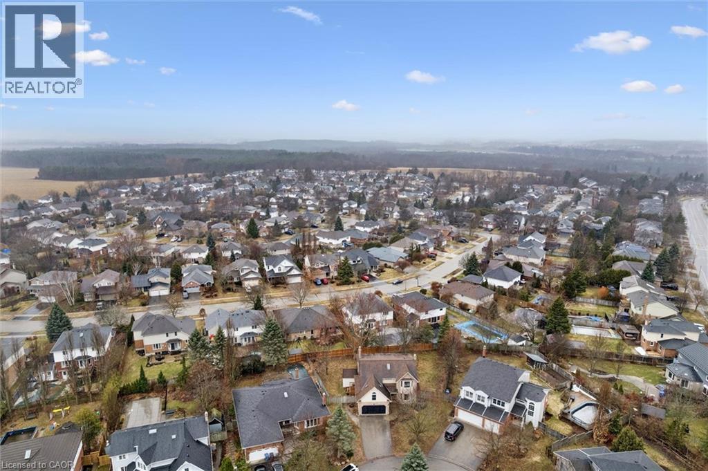 












14 WOOD DUCK Court

,
Guelph,




Ontario
N1C1B1

