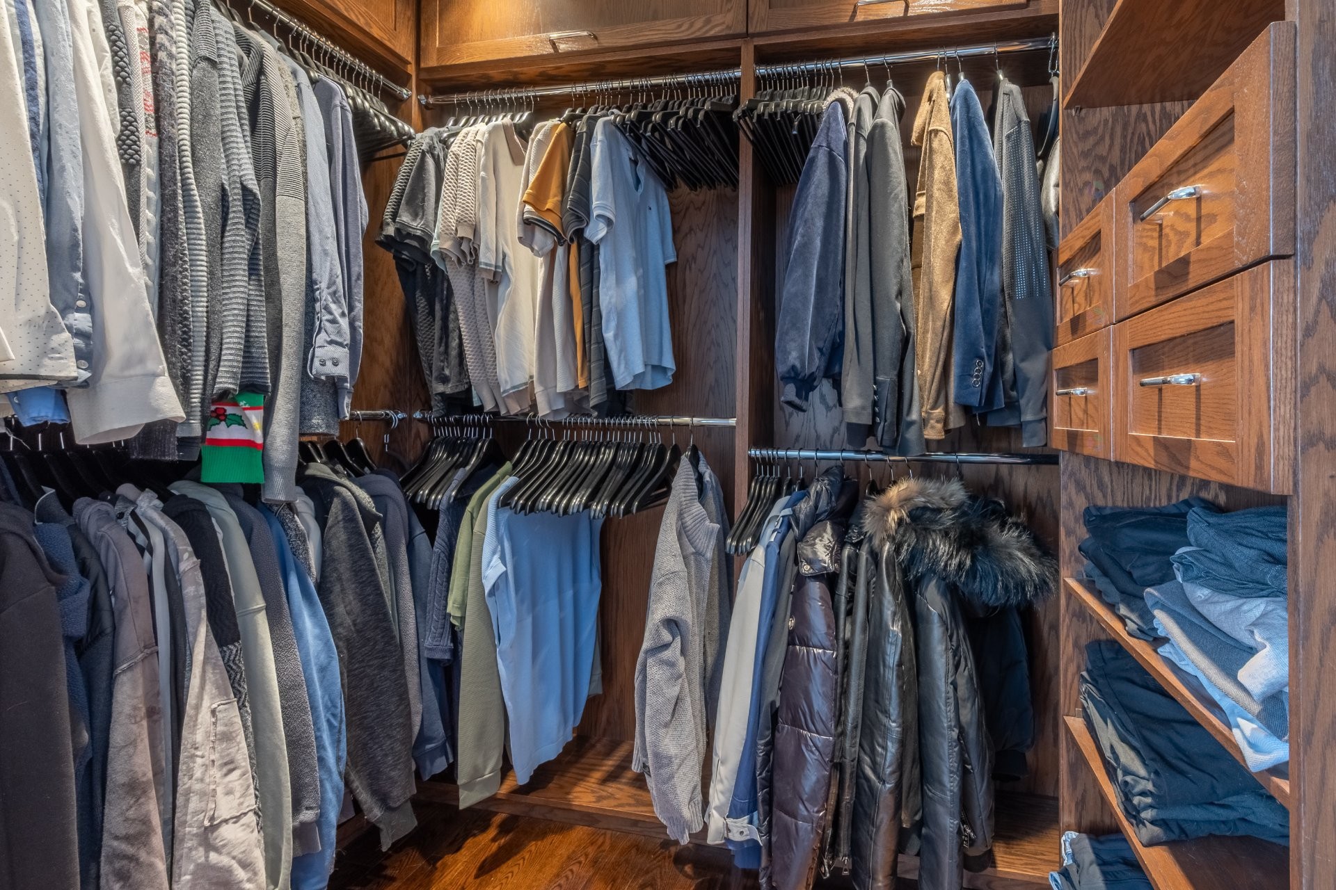 









2077


Rue Lincourt

,
Longueuil (Le Vieux-Longueuil),




QC
J4N1N8

