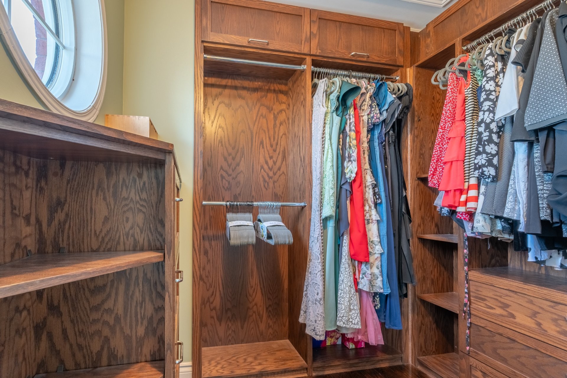 









2077


Rue Lincourt

,
Longueuil (Le Vieux-Longueuil),




QC
J4N1N8

