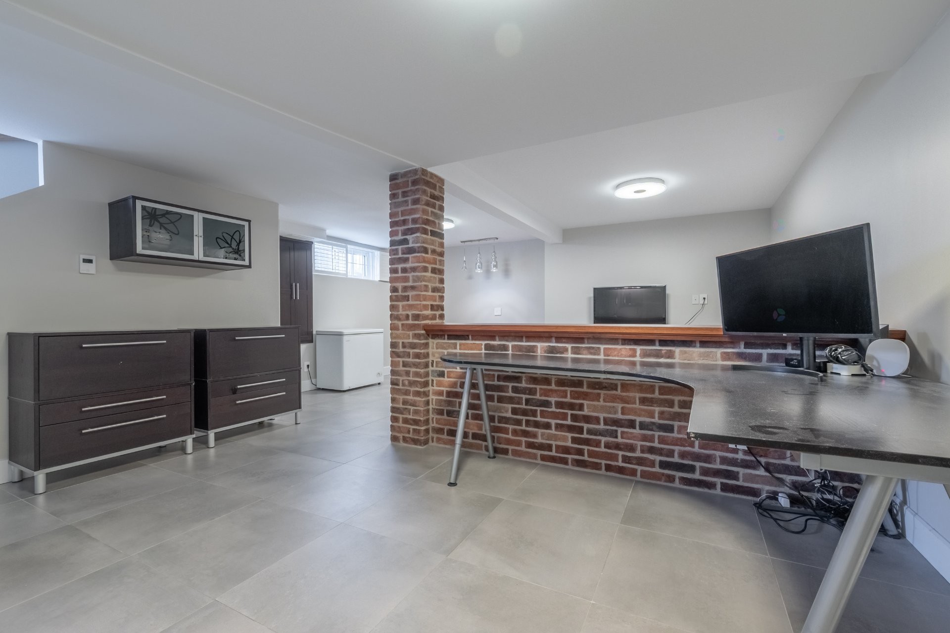 









2077


Rue Lincourt

,
Longueuil (Le Vieux-Longueuil),




QC
J4N1N8

