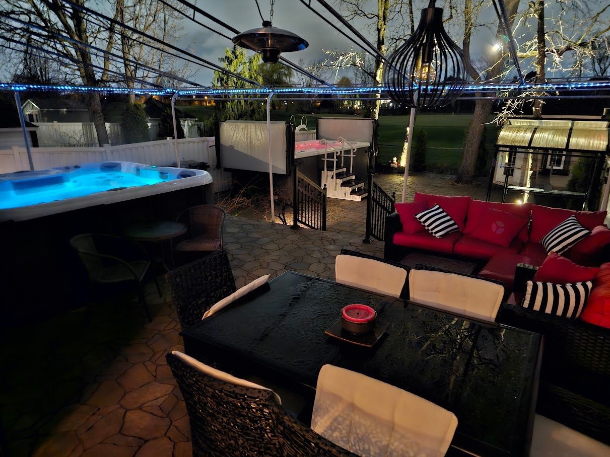 









2077


Rue Lincourt

,
Longueuil (Le Vieux-Longueuil),




QC
J4N1N8

