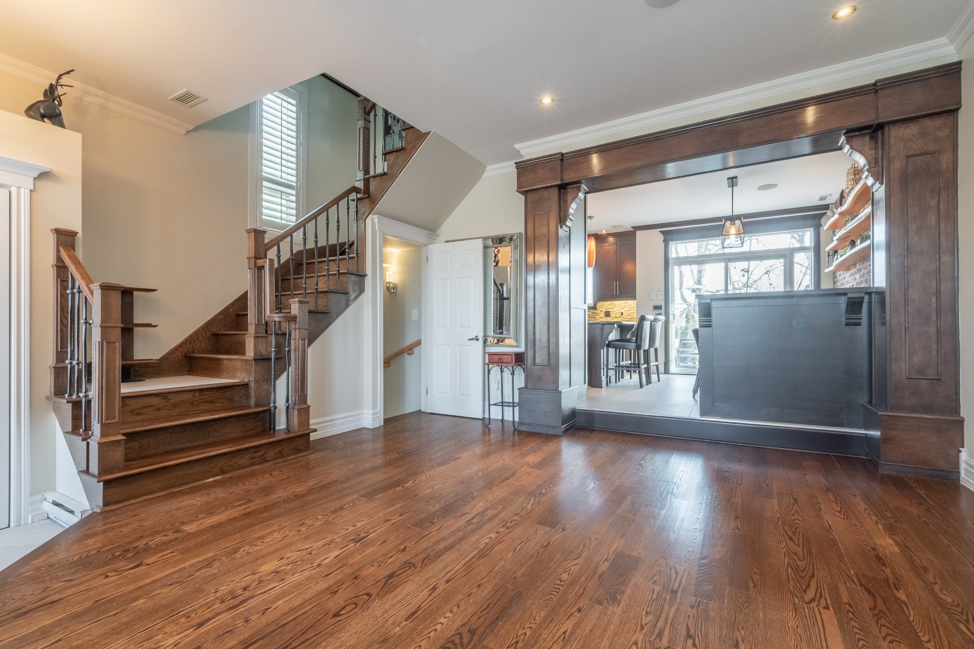 









2077


Rue Lincourt

,
Longueuil (Le Vieux-Longueuil),




QC
J4N1N8

