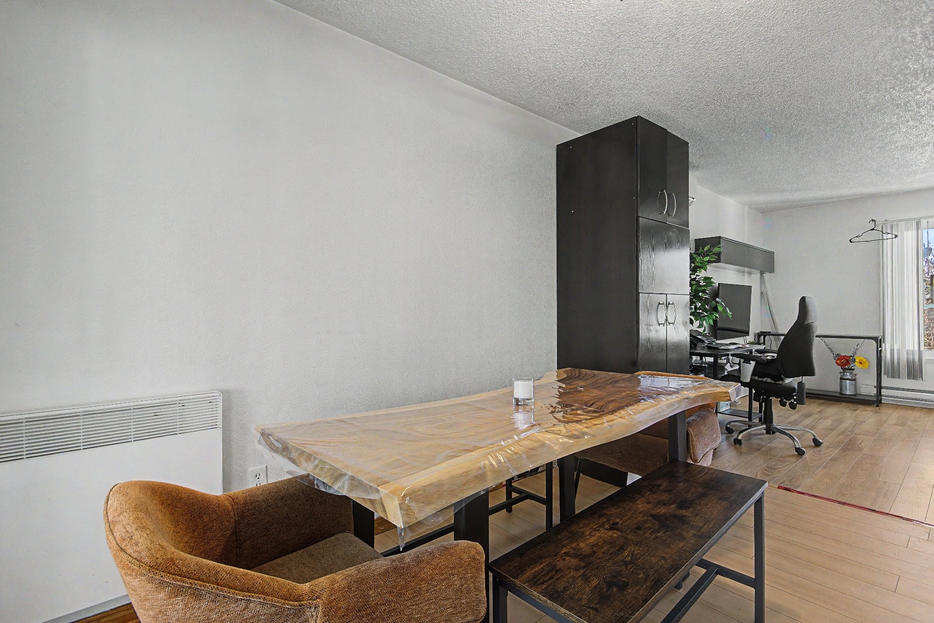 









5565

 - 5575


Rue Bachand

,
Longueuil (Saint-Hubert),




QC
J3Y0X5

