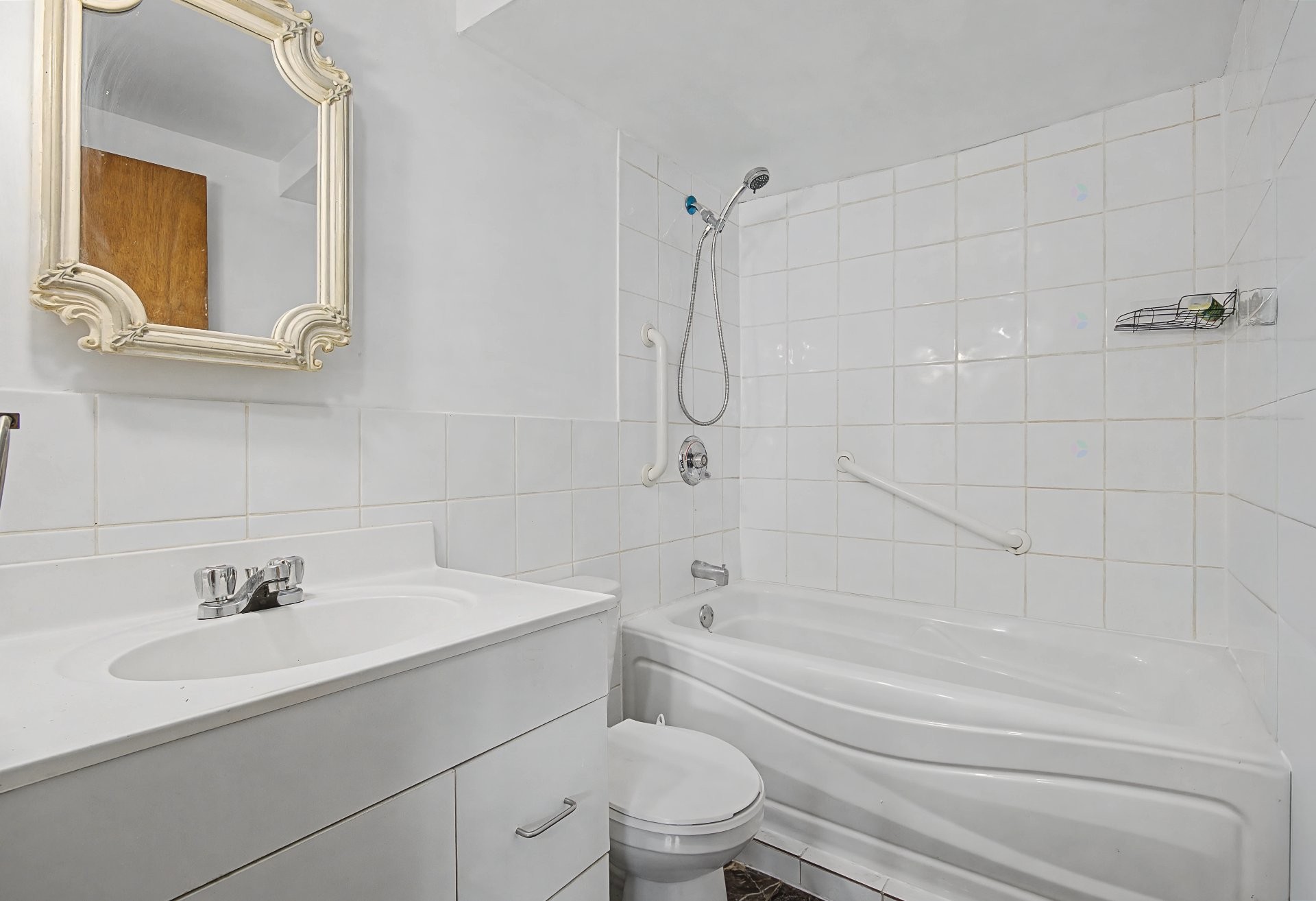 









5565

 - 5575


Rue Bachand

,
Longueuil (Saint-Hubert),




QC
J3Y0X5

