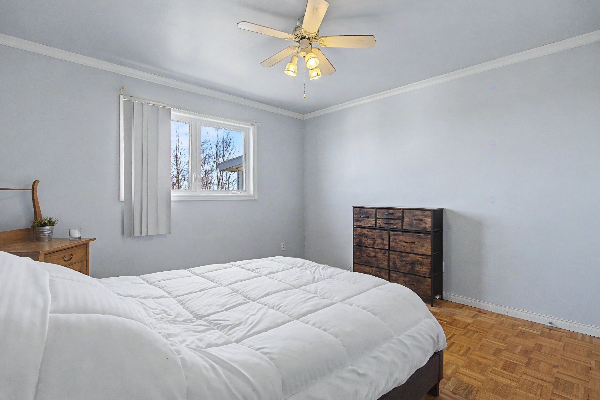 









5565Z

 - 5575Z


Rue Bachand

,
Longueuil (Saint-Hubert),




QC
J3Y0X5

