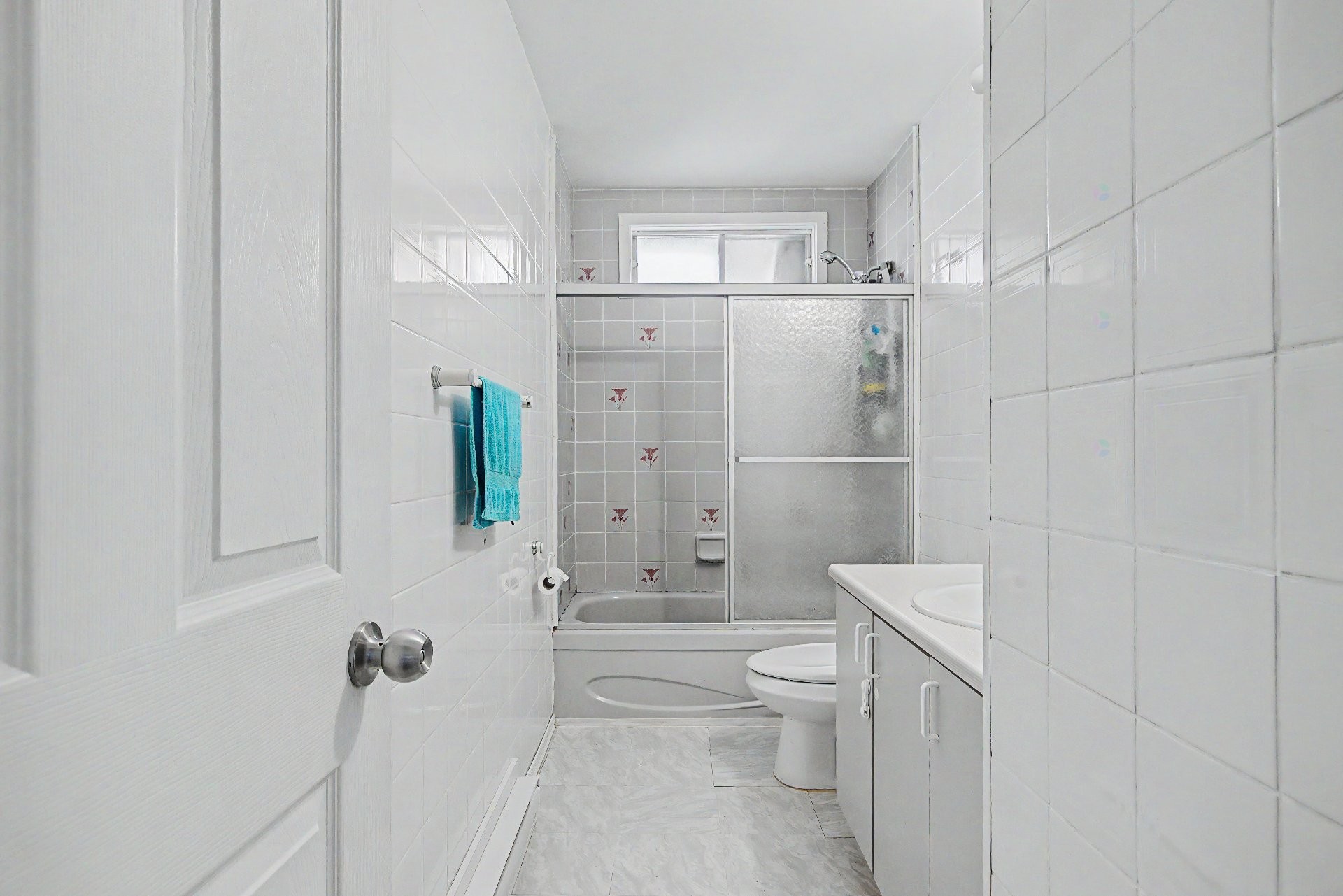 









5565Z

 - 5575Z


Rue Bachand

,
Longueuil (Saint-Hubert),




QC
J3Y0X5

