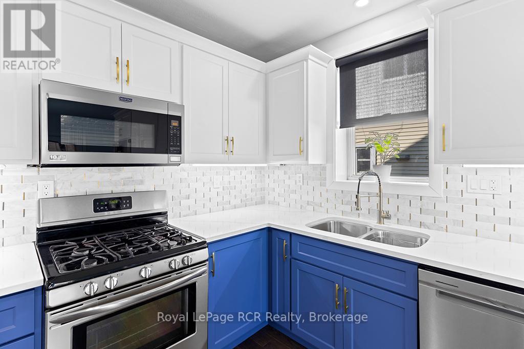 












144 LOUCKS LANE E

,
Chatsworth,




Ontario
N0H1G0

