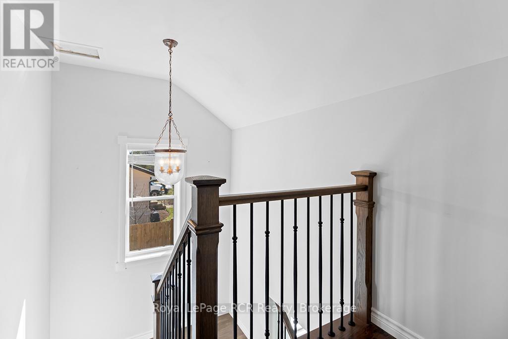 












144 LOUCKS LANE E

,
Chatsworth,




Ontario
N0H1G0

