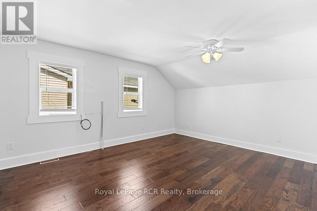 












144 LOUCKS LANE E

,
Chatsworth,




Ontario
N0H1G0

