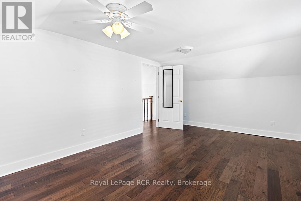 












144 LOUCKS LANE E

,
Chatsworth,




Ontario
N0H1G0

