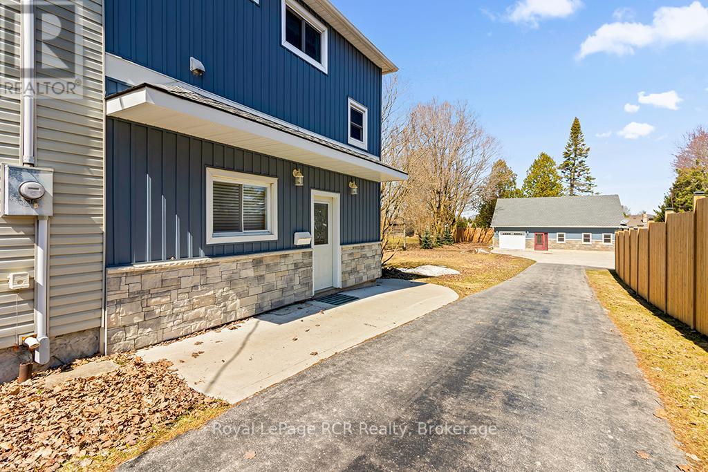 












144 LOUCKS LANE E

,
Chatsworth,




Ontario
N0H1G0

