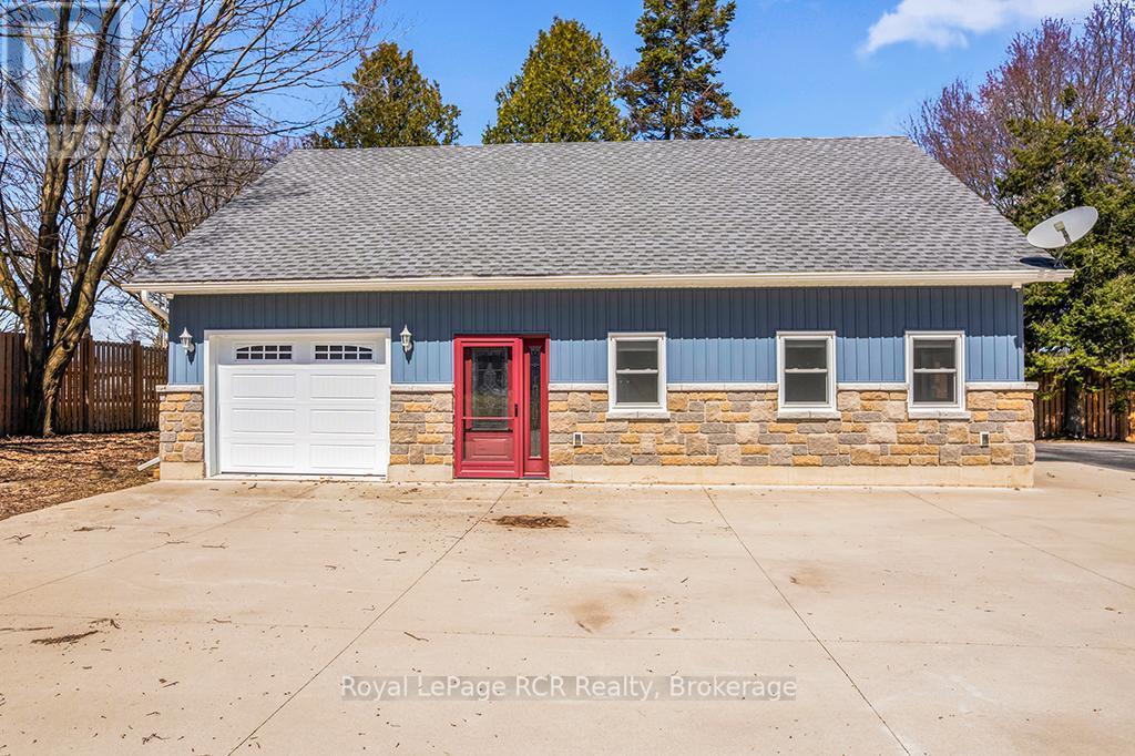 












144 LOUCKS LANE E

,
Chatsworth,




Ontario
N0H1G0

