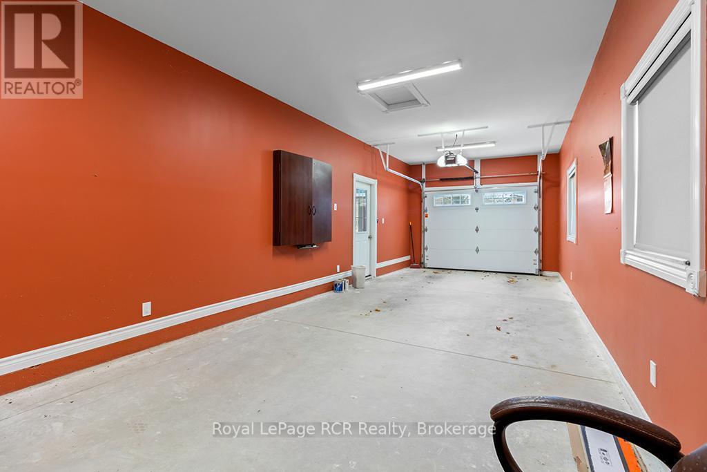 












144 LOUCKS LANE E

,
Chatsworth,




Ontario
N0H1G0

