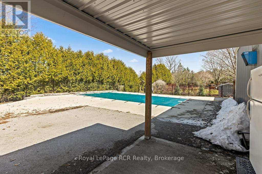 












144 LOUCKS LANE E

,
Chatsworth,




Ontario
N0H1G0

