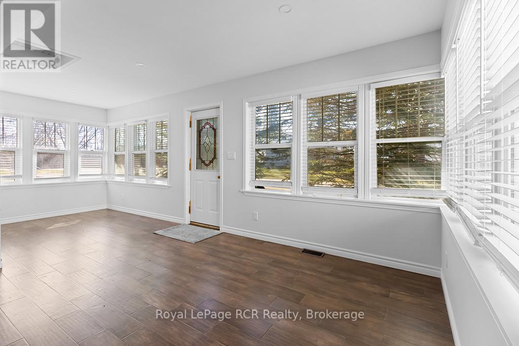 












144 LOUCKS LANE E

,
Chatsworth,




Ontario
N0H1G0

