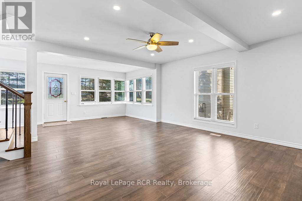 












144 LOUCKS LANE E

,
Chatsworth,




Ontario
N0H1G0

