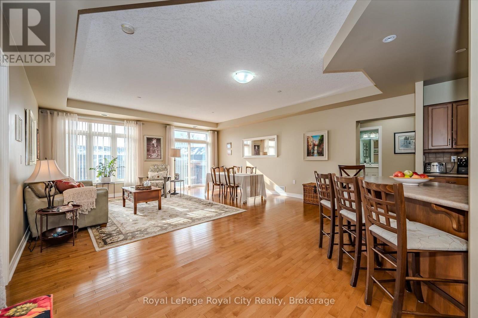 












401 - 65 BAYBERRY DRIVE

,
Guelph (Village By The Arboretum),




Ontario
N1G5K9

