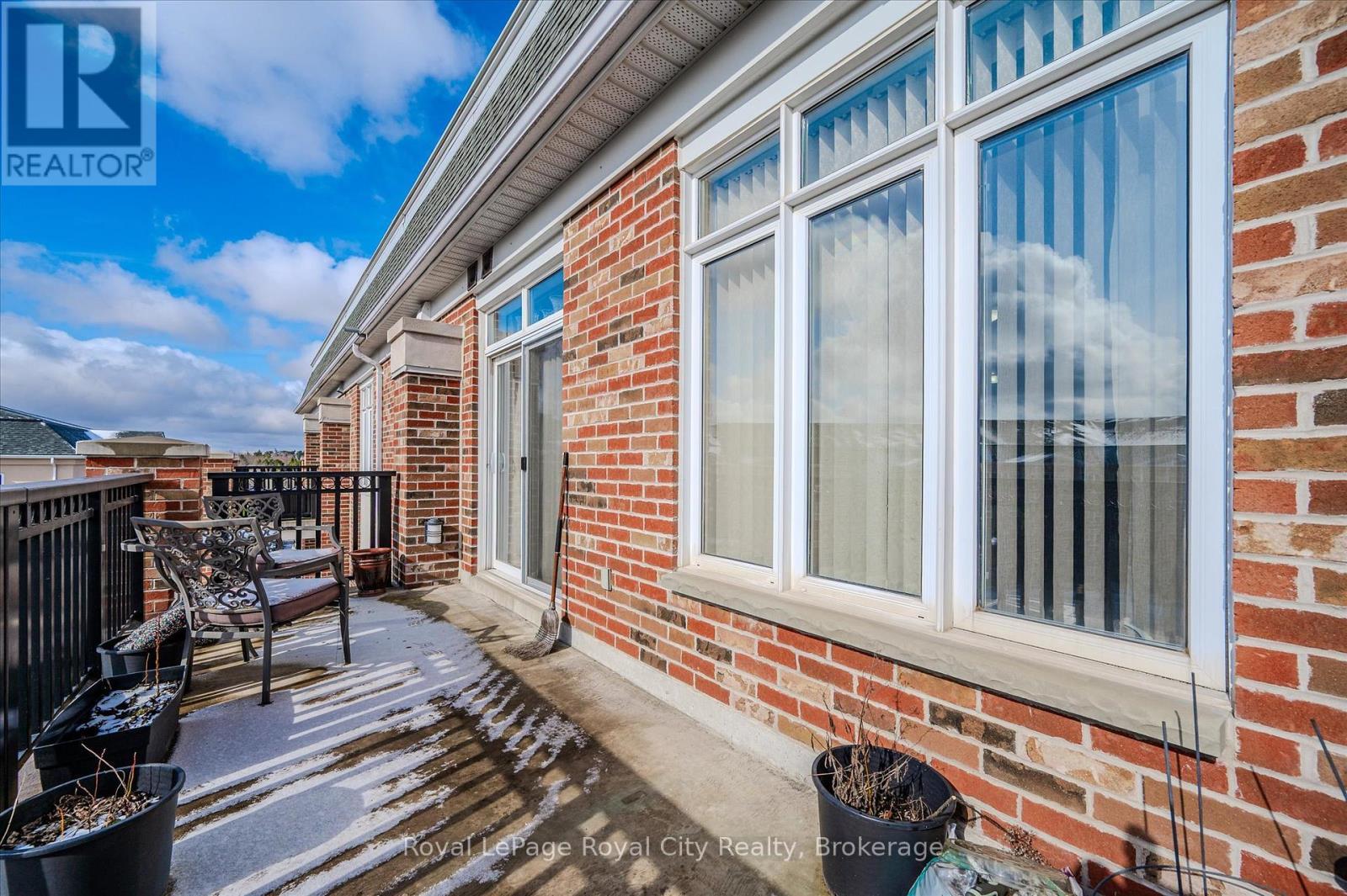 












401 - 65 BAYBERRY DRIVE

,
Guelph (Village By The Arboretum),




Ontario
N1G5K9


