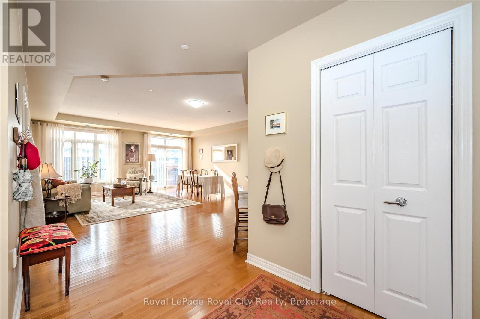 












401 - 65 BAYBERRY DRIVE

,
Guelph (Village By The Arboretum),




Ontario
N1G5K9

