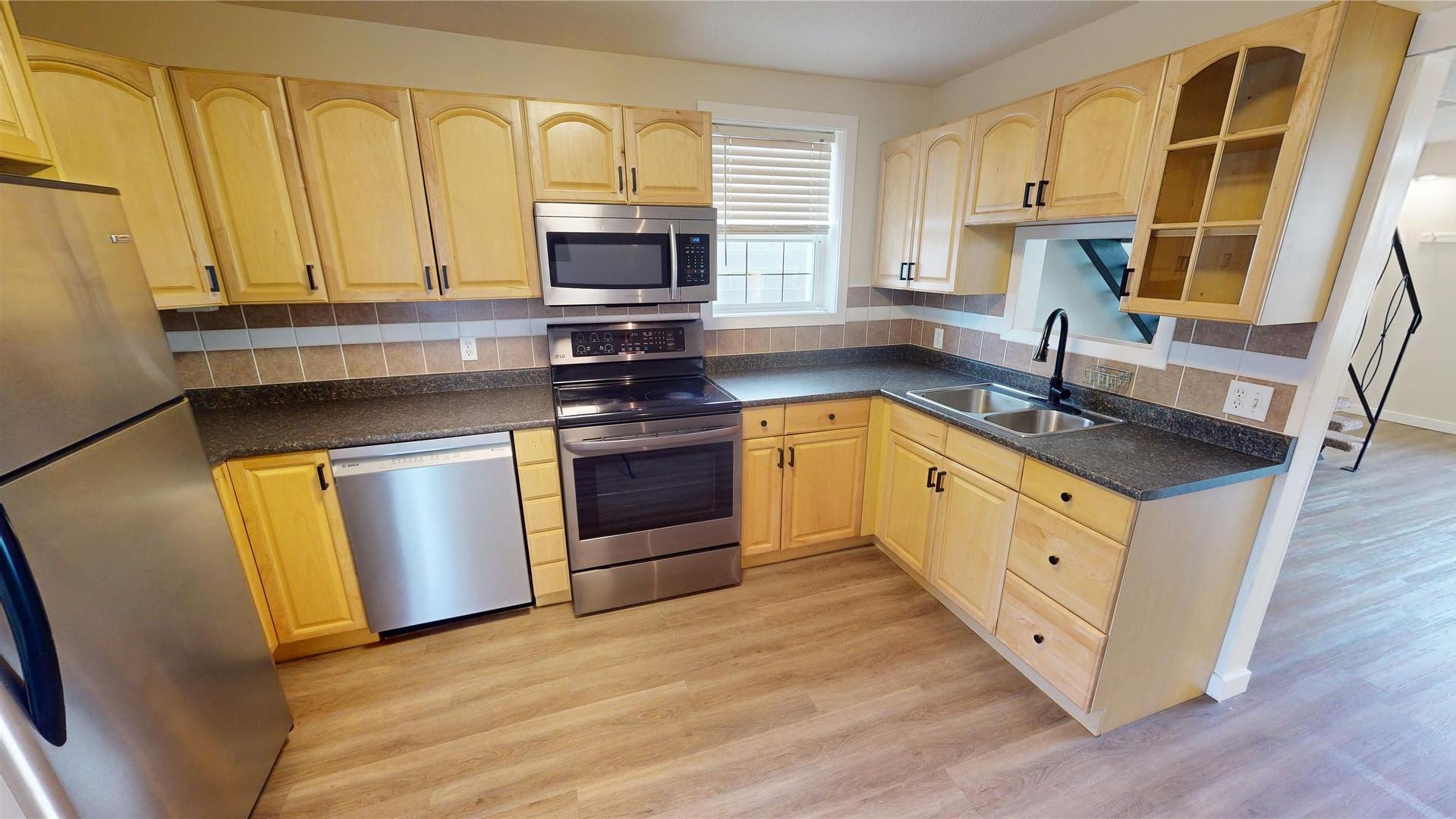 









109


9th

Avenue,
Cranbrook,




BC
V1C 2M1

