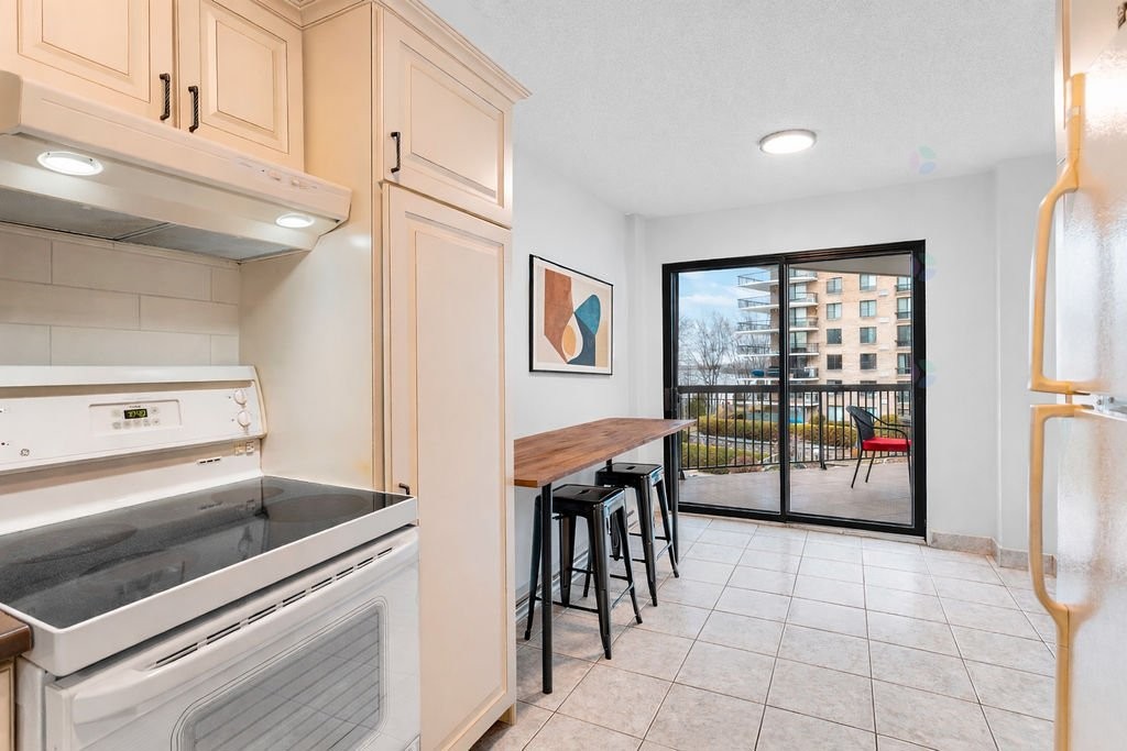 









4520


Prom. Paton

, 310,
Laval (Chomedey),




QC
H7W4X1

