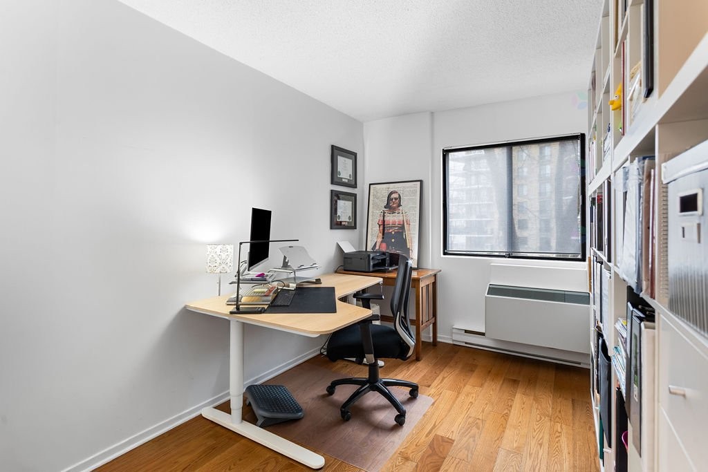 









4520


Prom. Paton

, 310,
Laval (Chomedey),




QC
H7W4X1

