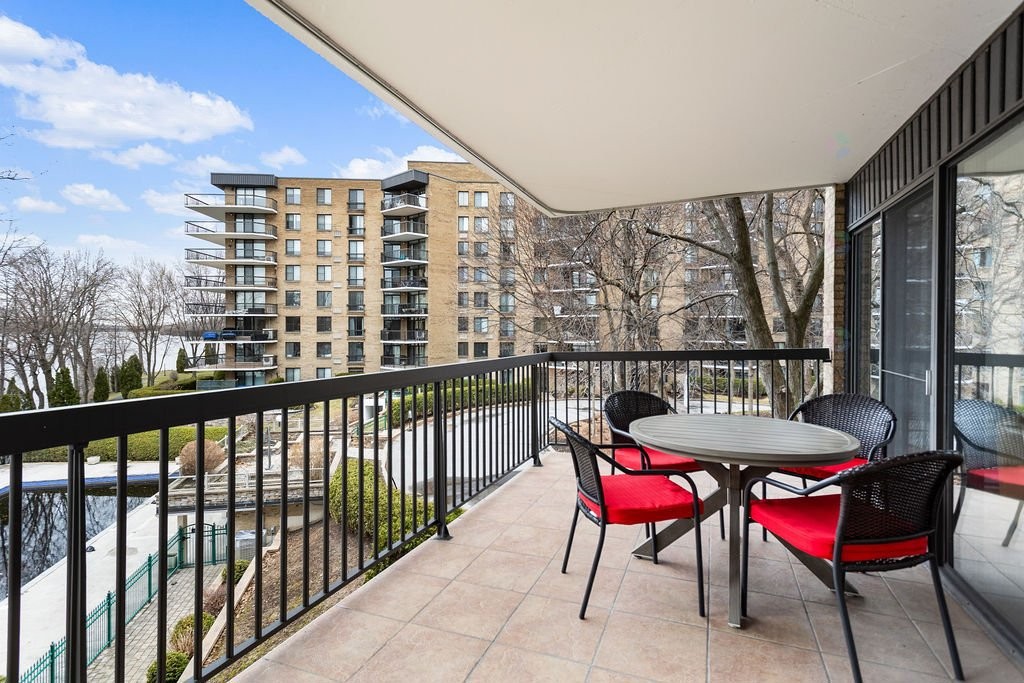 









4520


Prom. Paton

, 310,
Laval (Chomedey),




QC
H7W4X1

