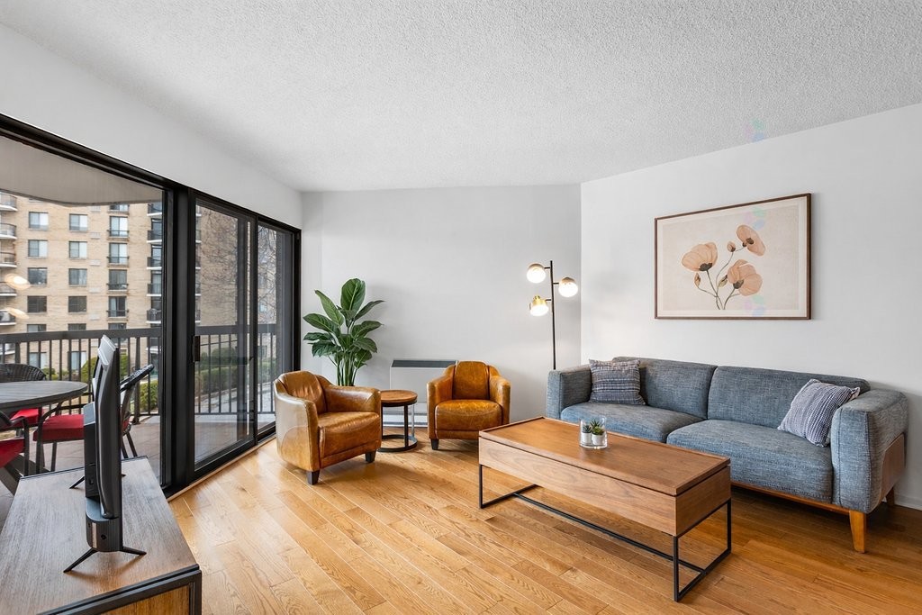 









4520


Prom. Paton

, 310,
Laval (Chomedey),




QC
H7W4X1


