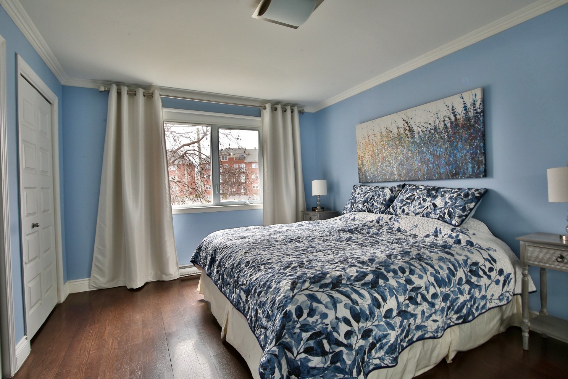 









3000


Rue Charles-Lacoste

, 3,
Longueuil (Saint-Hubert),




QC
J3Y0J2

