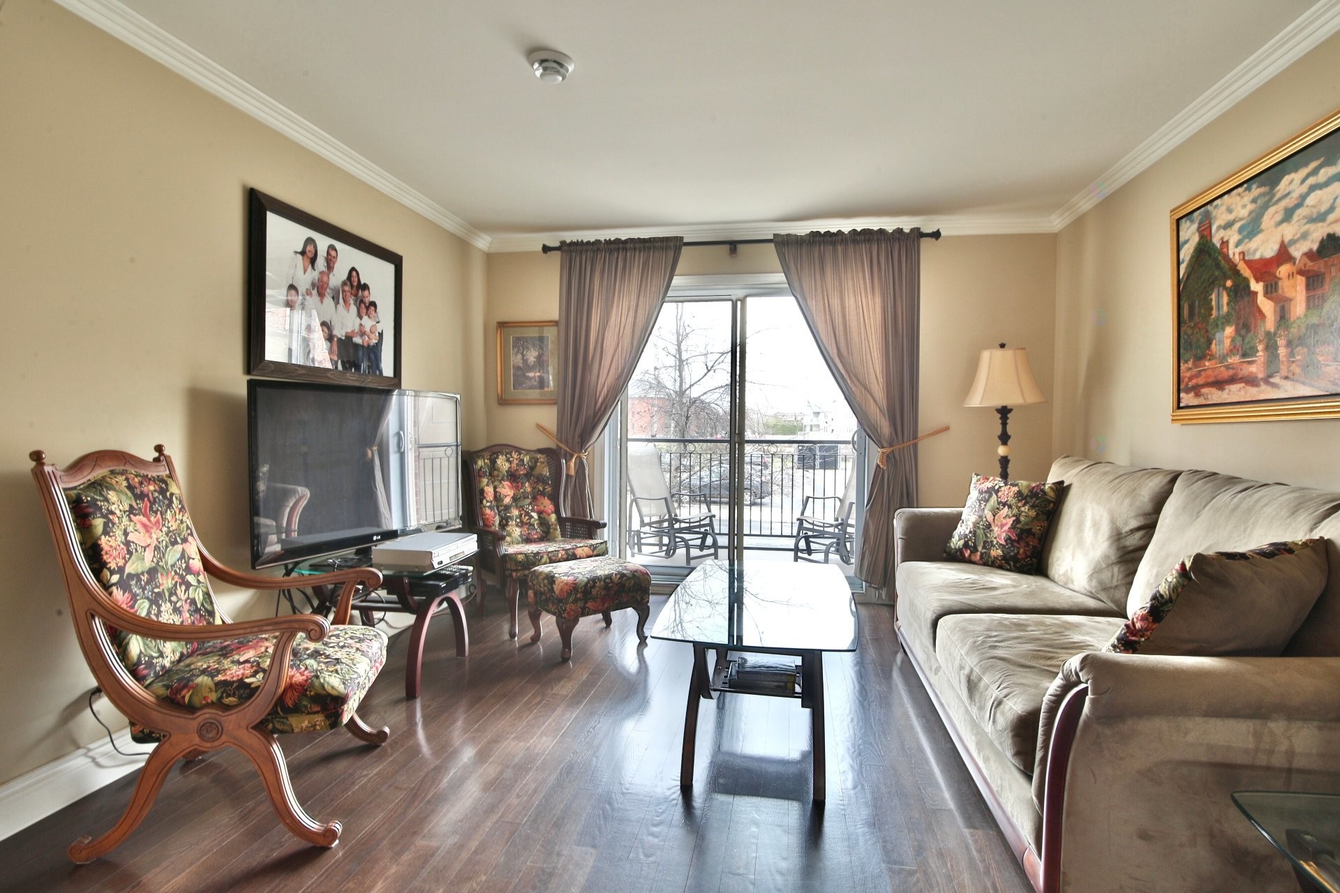 









3000


Rue Charles-Lacoste

, 3,
Longueuil (Saint-Hubert),




QC
J3Y0J2

