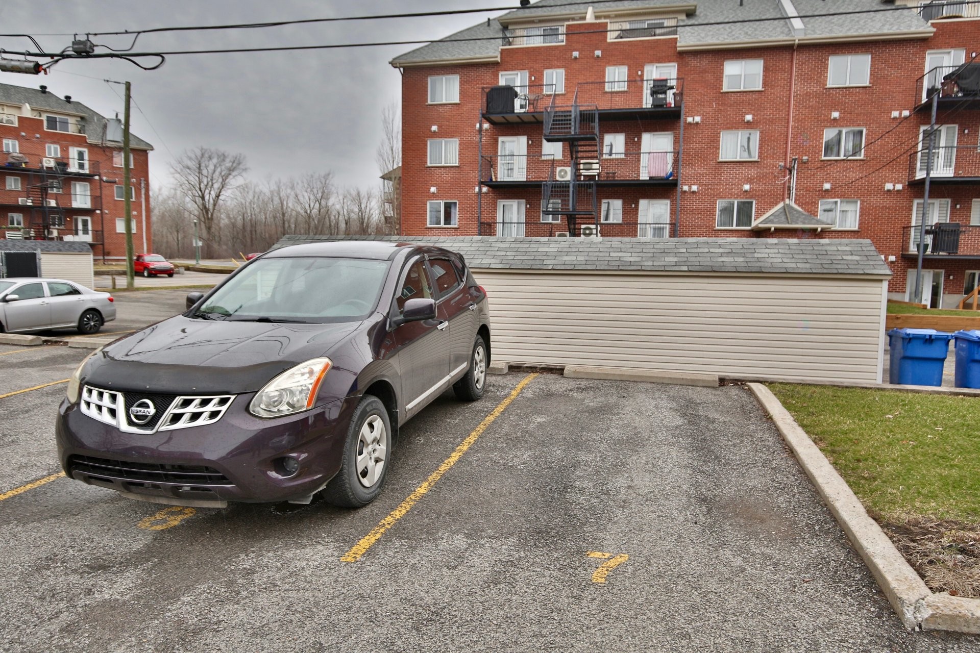 









3000


Rue Charles-Lacoste

, 3,
Longueuil (Saint-Hubert),




QC
J3Y0J2

